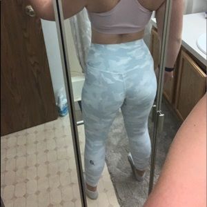 Ptula white camo legging